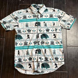 Raya The Last Dragon Short Sleeve Printed Button Up Size Adult XS